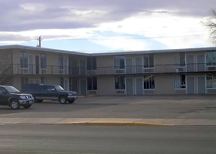 Valley 3* Laramie